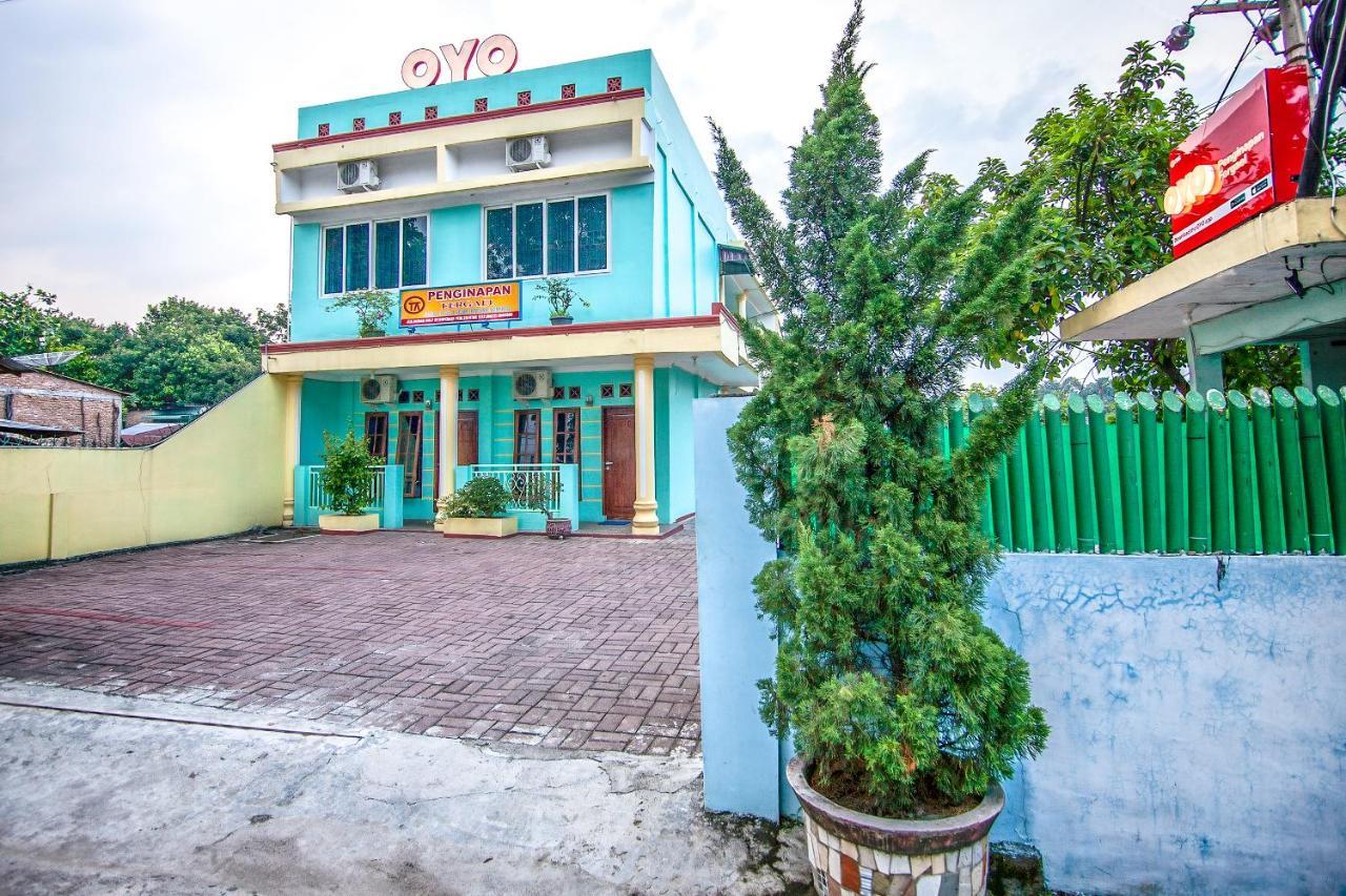 Oyo 796 Penginapan Fergael Pematangsiantar Exterior foto